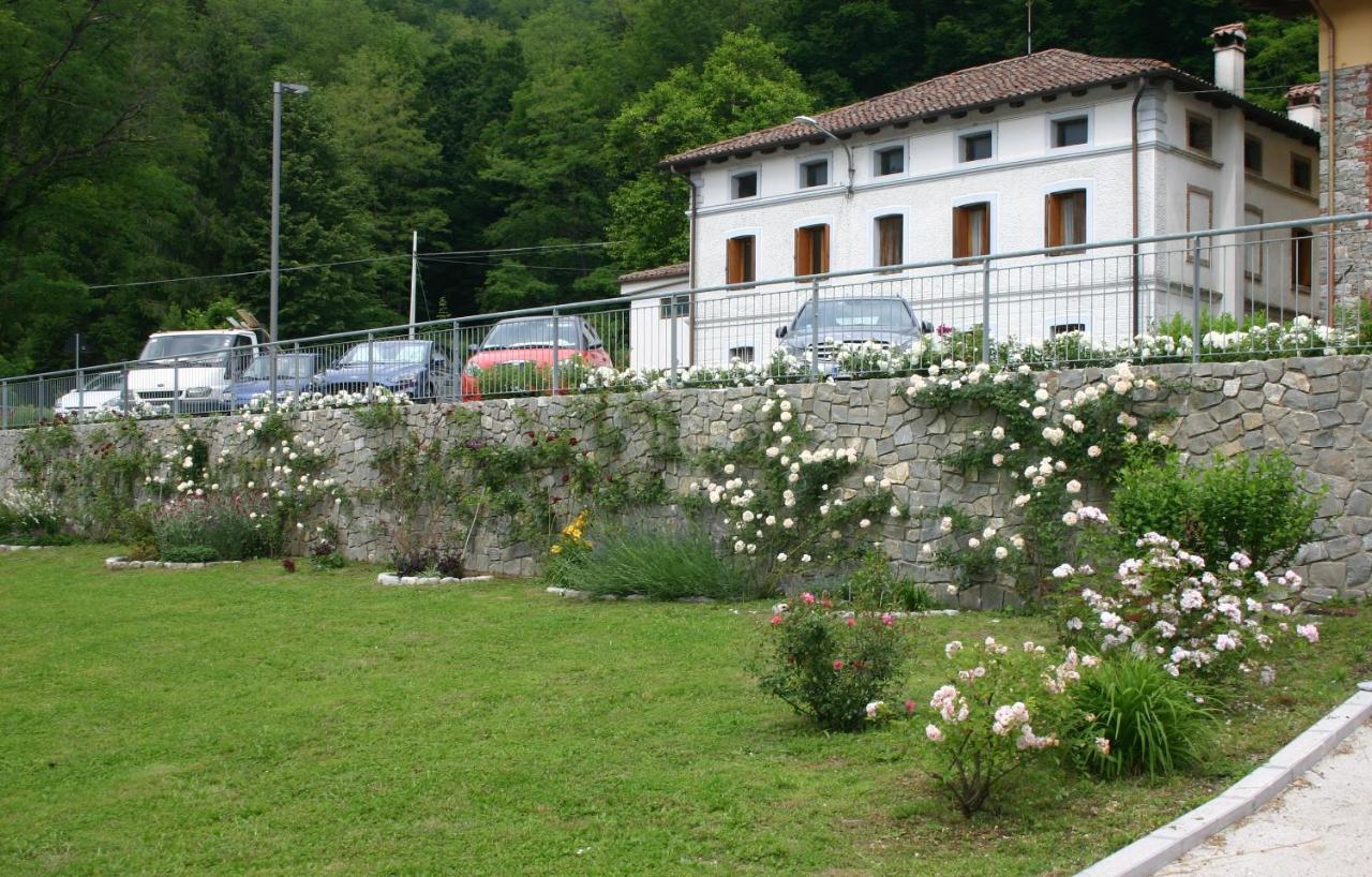 Villa Pikes à Pulfero Extérieur photo